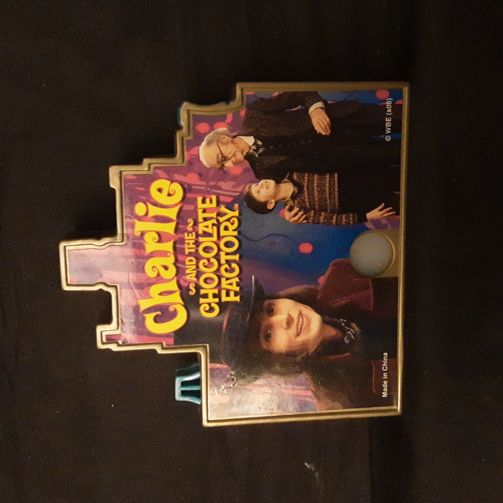 WILLY WONKA FACTORY PIC SLIDE VIEWER